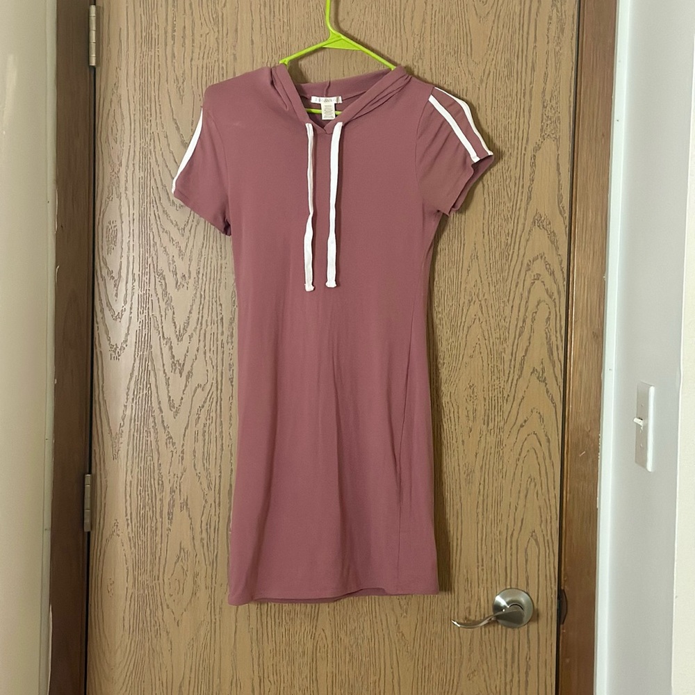 Pink T-Shirt dress. Size medium